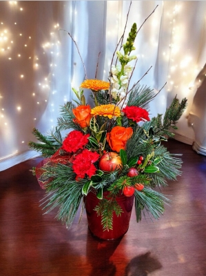 Cosy Winter Arrangement