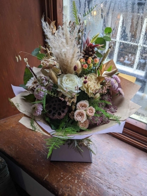 Mothers Day Luxury Vintage Handtie